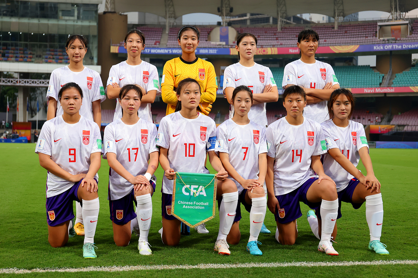 【足坛图志】又美又飒！取首胜，U17铿锵小玫瑰们的赛场照?⚽