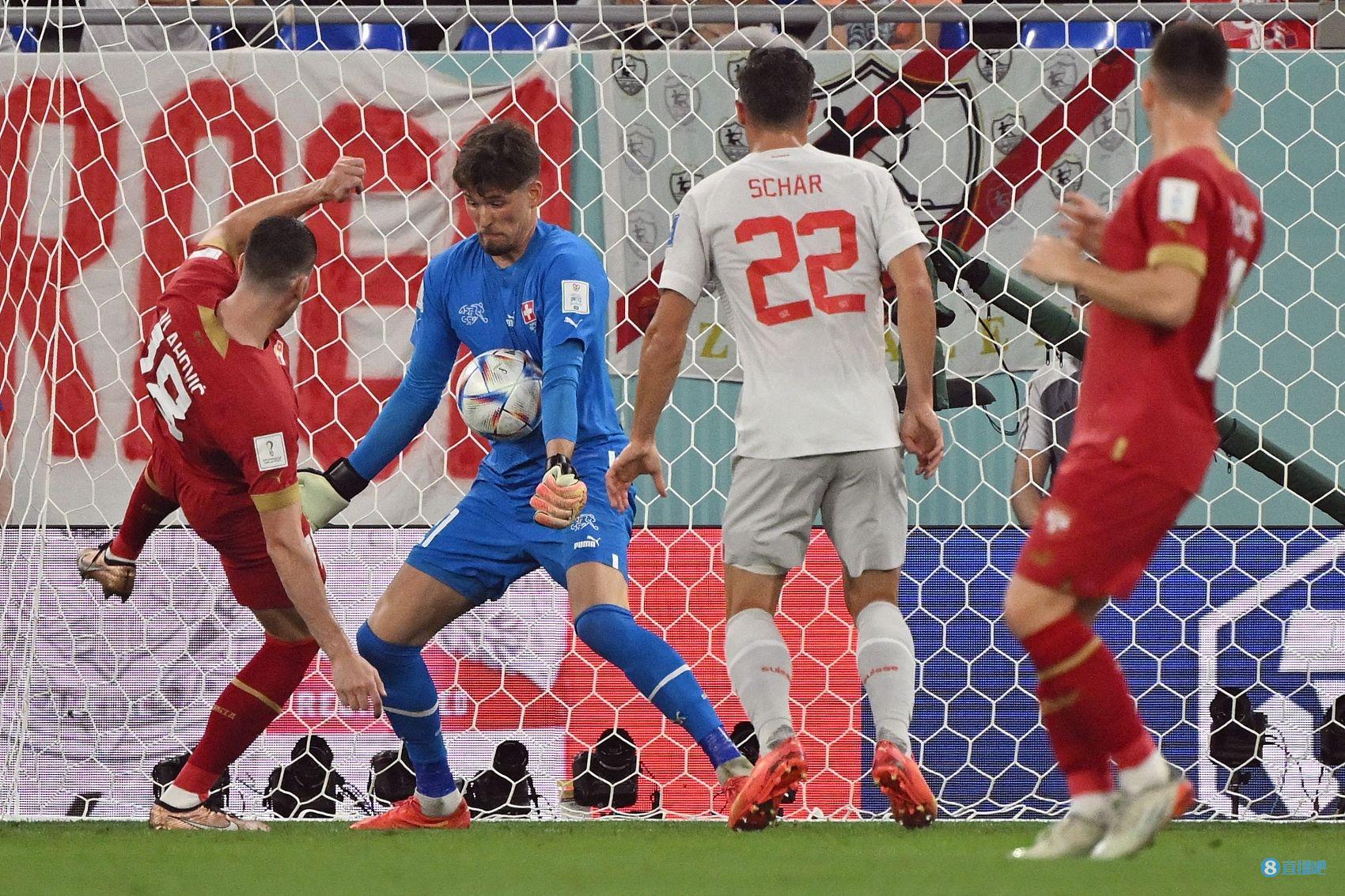 世界杯-瑞士3-2塞尔维亚小组第二出线 沙奇里、恩博洛破门