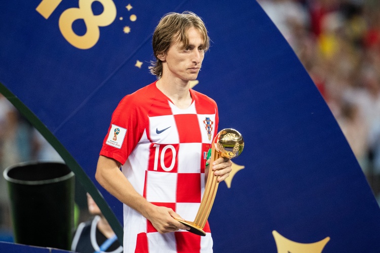 【足球】魔笛悠揚！40歲莫德里奇將迎第5屆世界杯，曾連獲亞軍+金球+季軍(圖3)