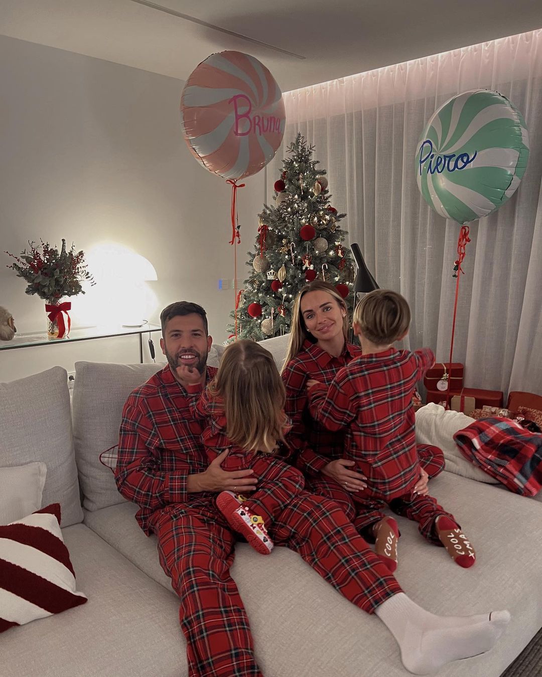 圣诞快乐?!群星给你送来圣诞祝福✨