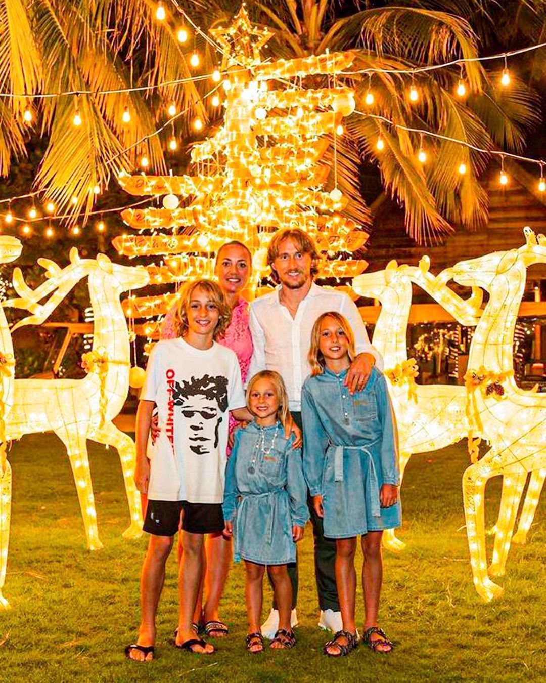 圣诞快乐?!群星给你送来圣诞祝福✨