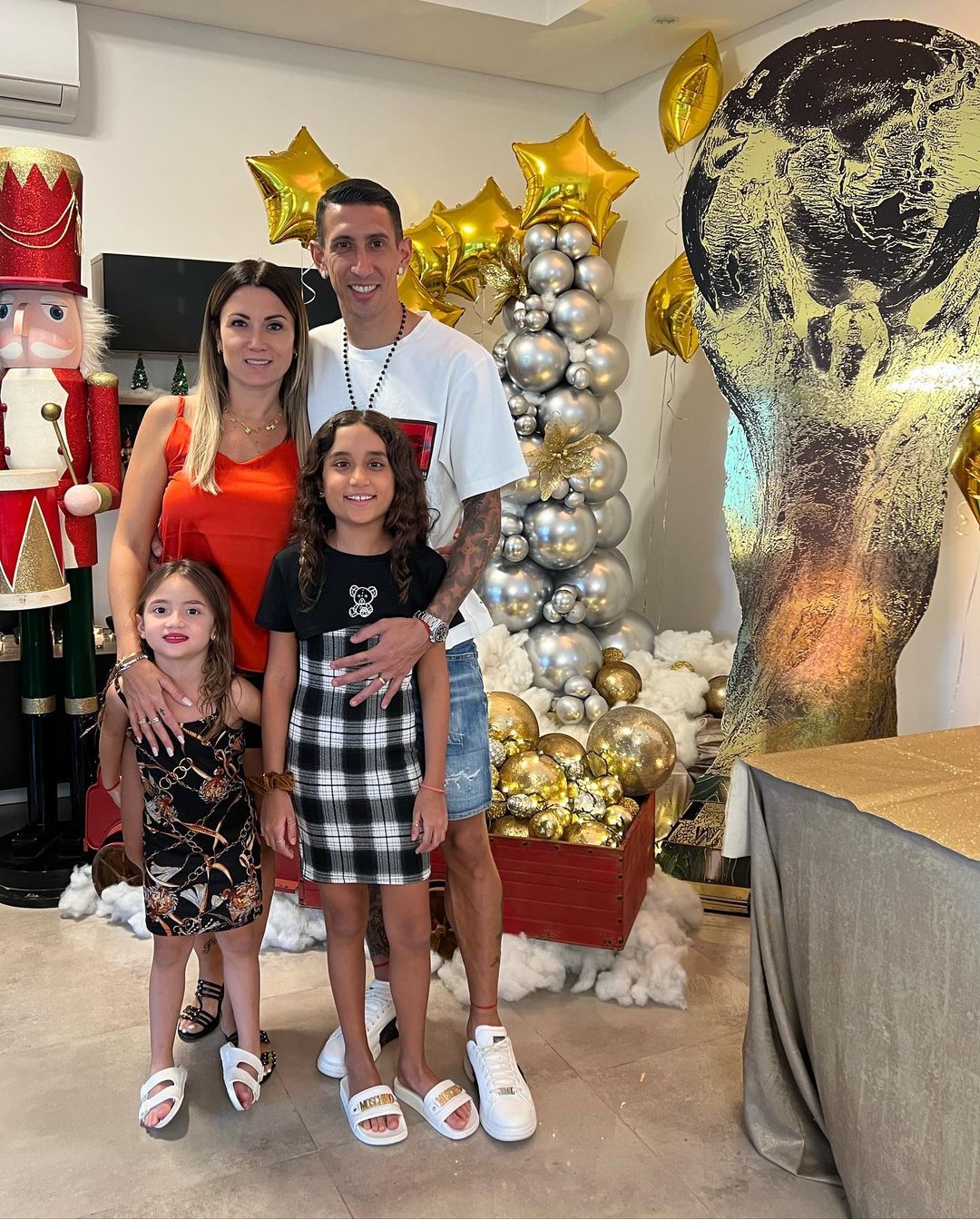 圣诞快乐?!群星给你送来圣诞祝福✨