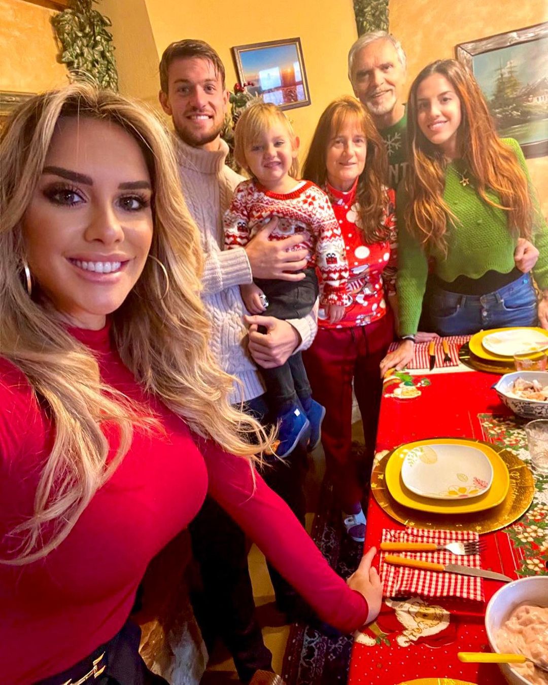 圣诞快乐?!群星给你送来圣诞祝福✨