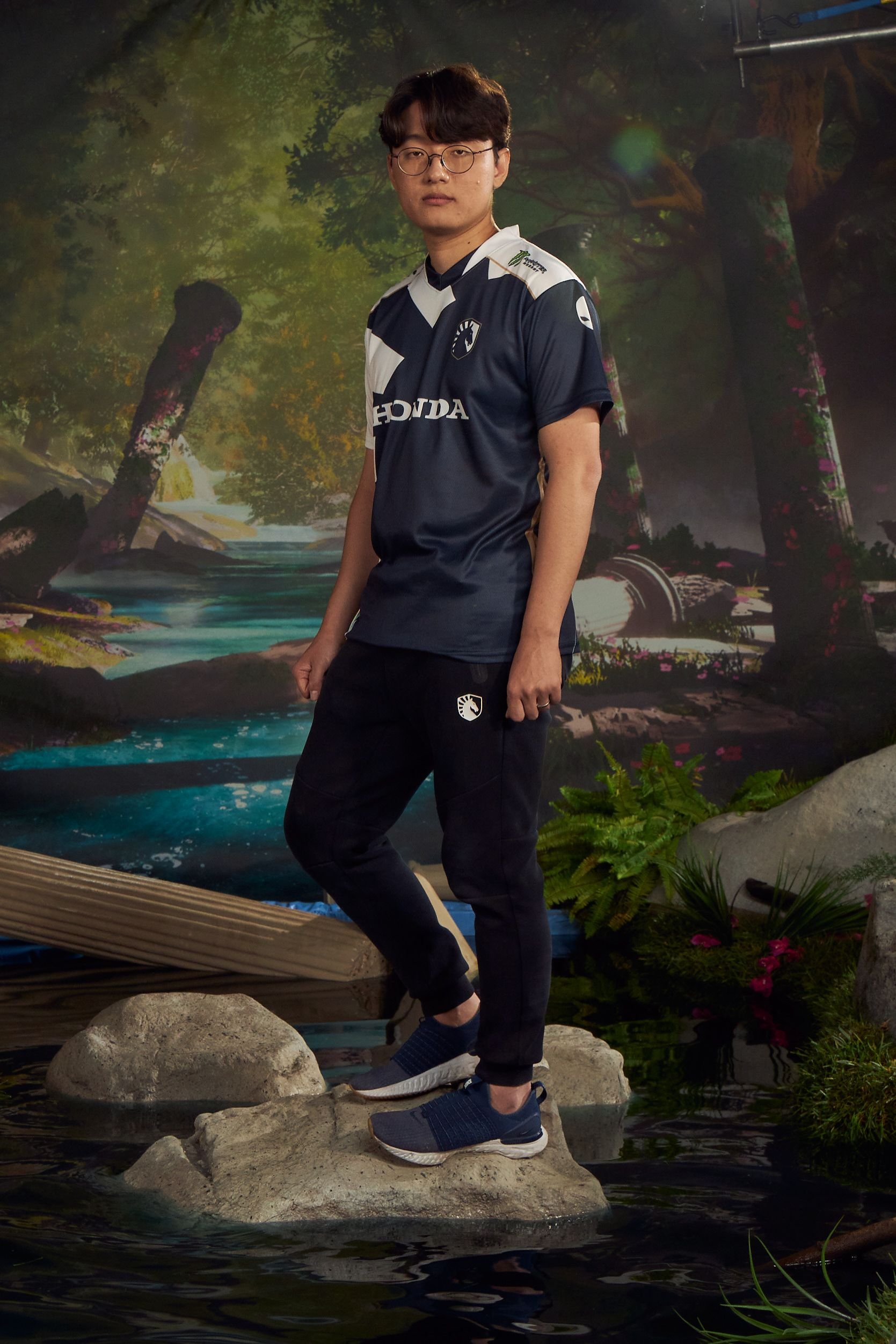 新赛季赛场上的老将：94年的大师兄重返赛场 最老上野Evi+Jankos