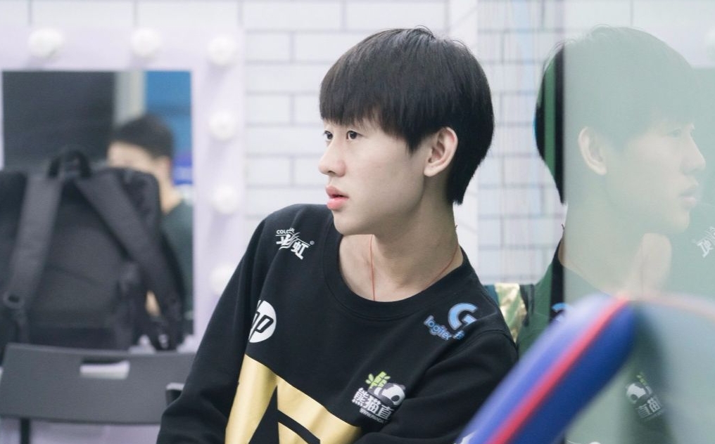 新赛季赛场上的老将：94年的大师兄重返赛场 最老上野Evi+Jankos