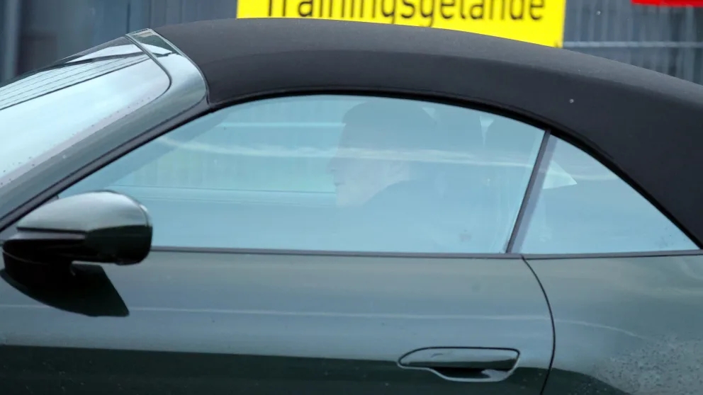 图片报:罗伊斯周一开黑色保时捷参加体测,周三将重回球队合练