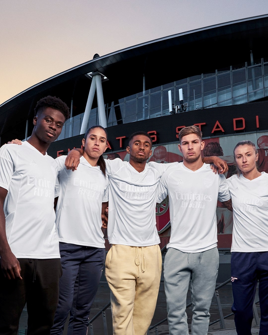 阿森纳将在足总杯身穿全白色球衣，呼吁保护青少年免受暴力危害