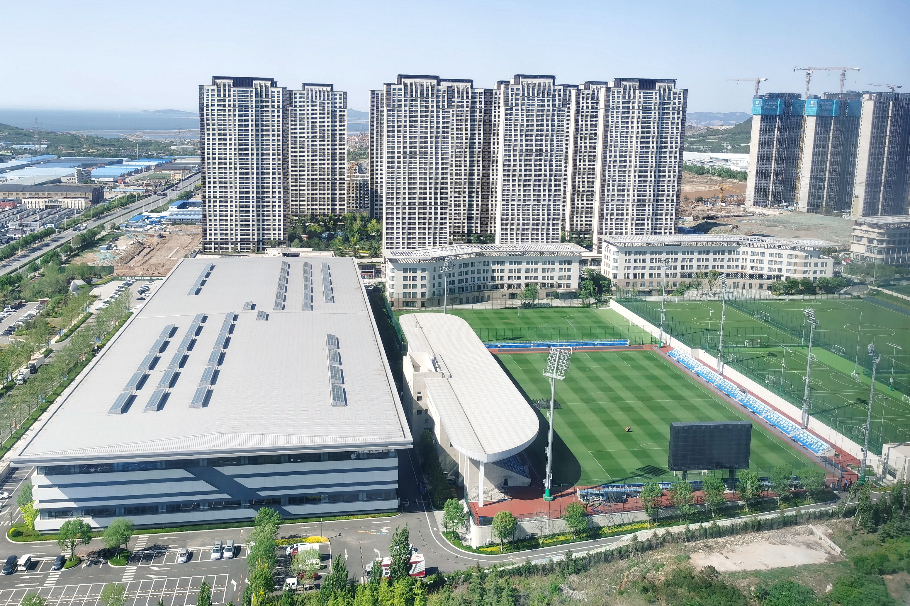 中新网：中国足球北方训练基地正式落户大连