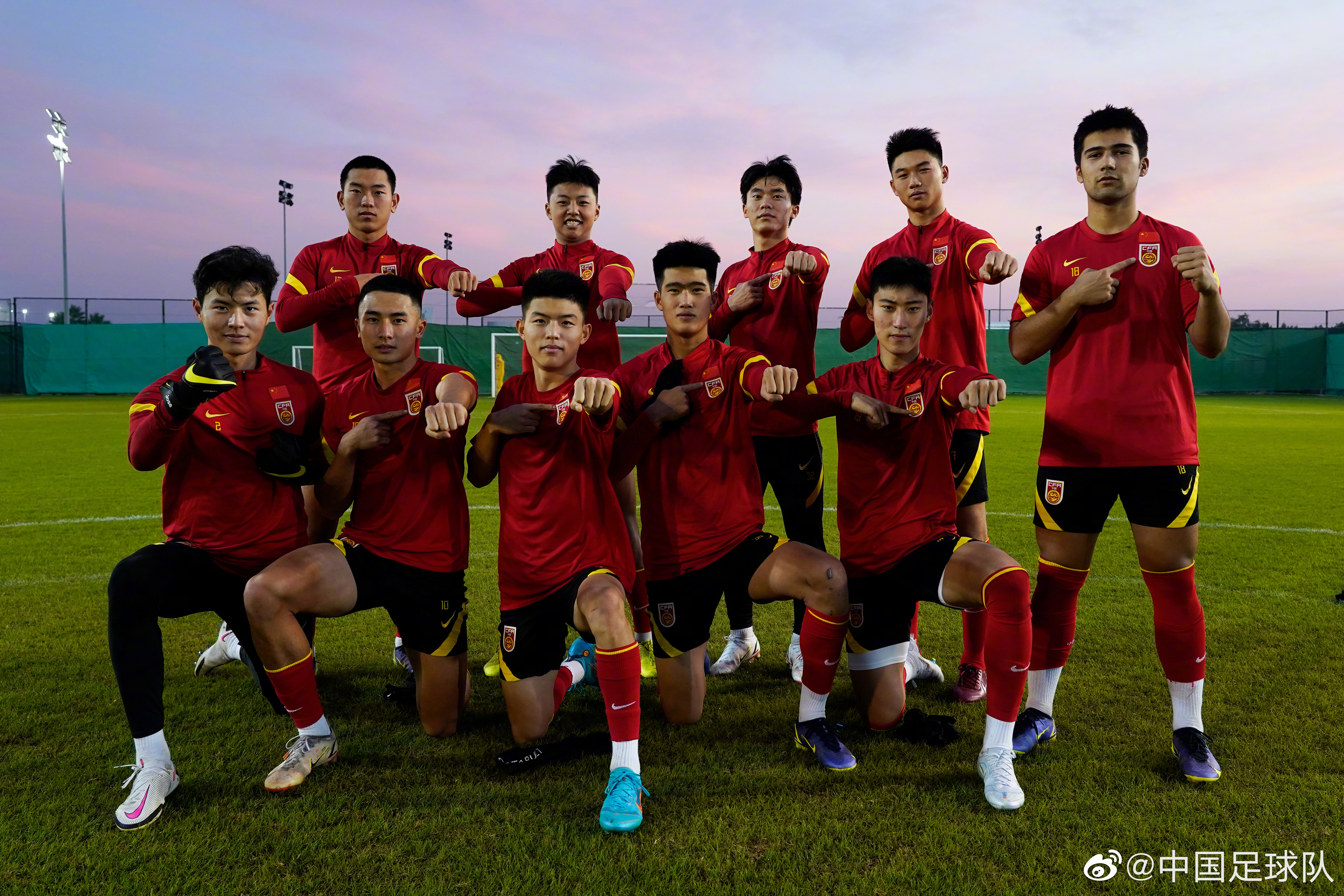 中国U20男足抵达阿联酋，18日晚将进行本次集训第一场热身赛