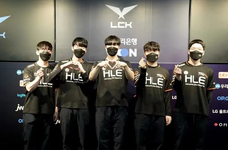 Viper:我们三条线都能carry 我认为我们能打进春季赛决赛