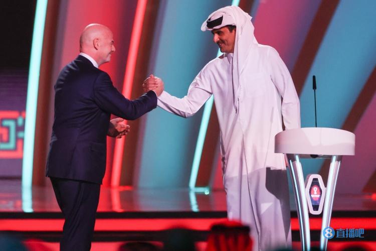 记者：竞标曼联的阿勒萨尼是卡塔尔银行主席，银行资产420亿镑