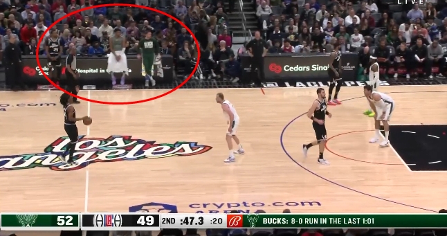 【球盟会】?冻!大洛翻江倒海连得10分 字母哥苦坐技术台4分钟无法登场