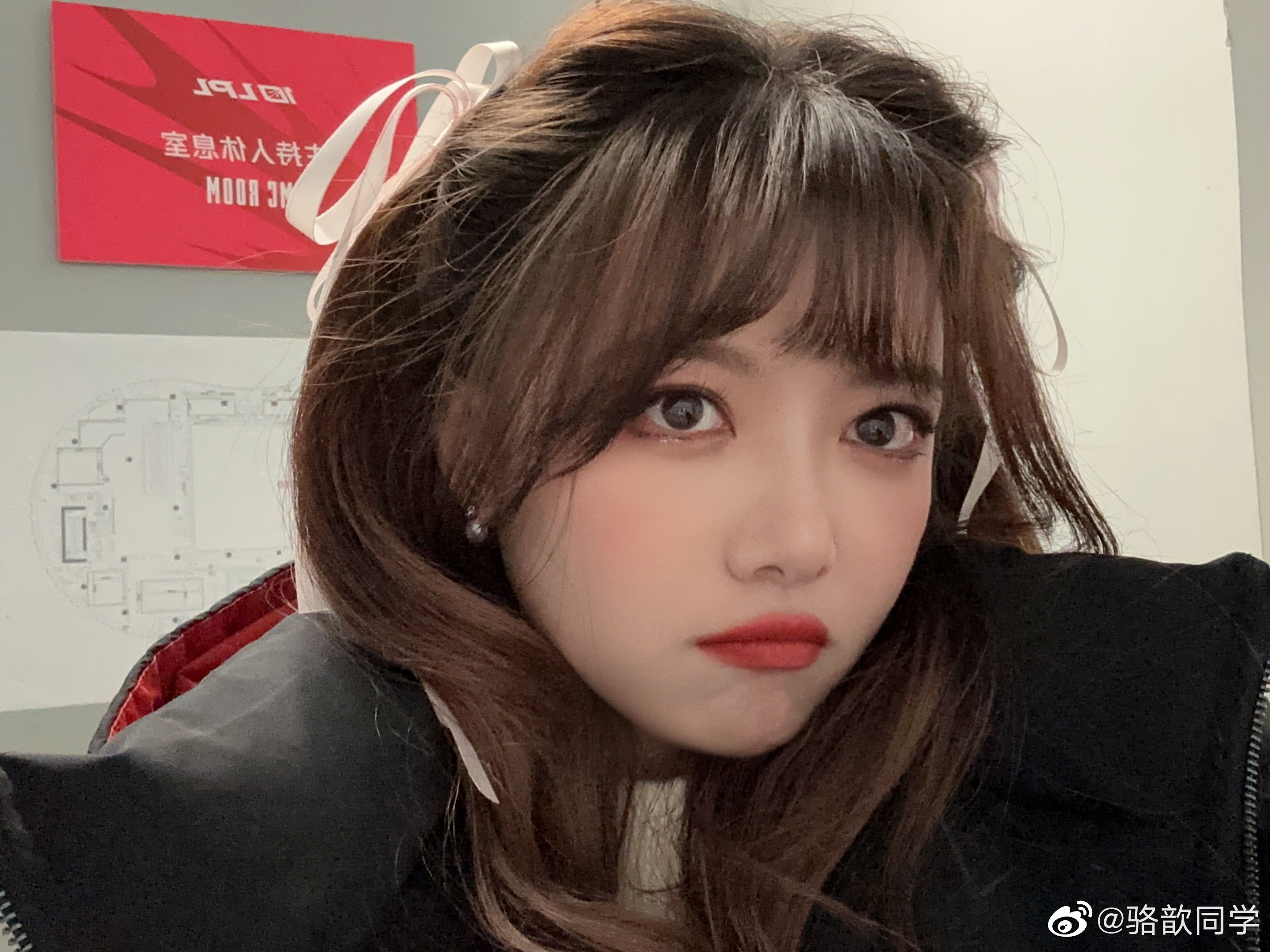 主持人骆歆:我下班=小学生放学 怕不怕?!