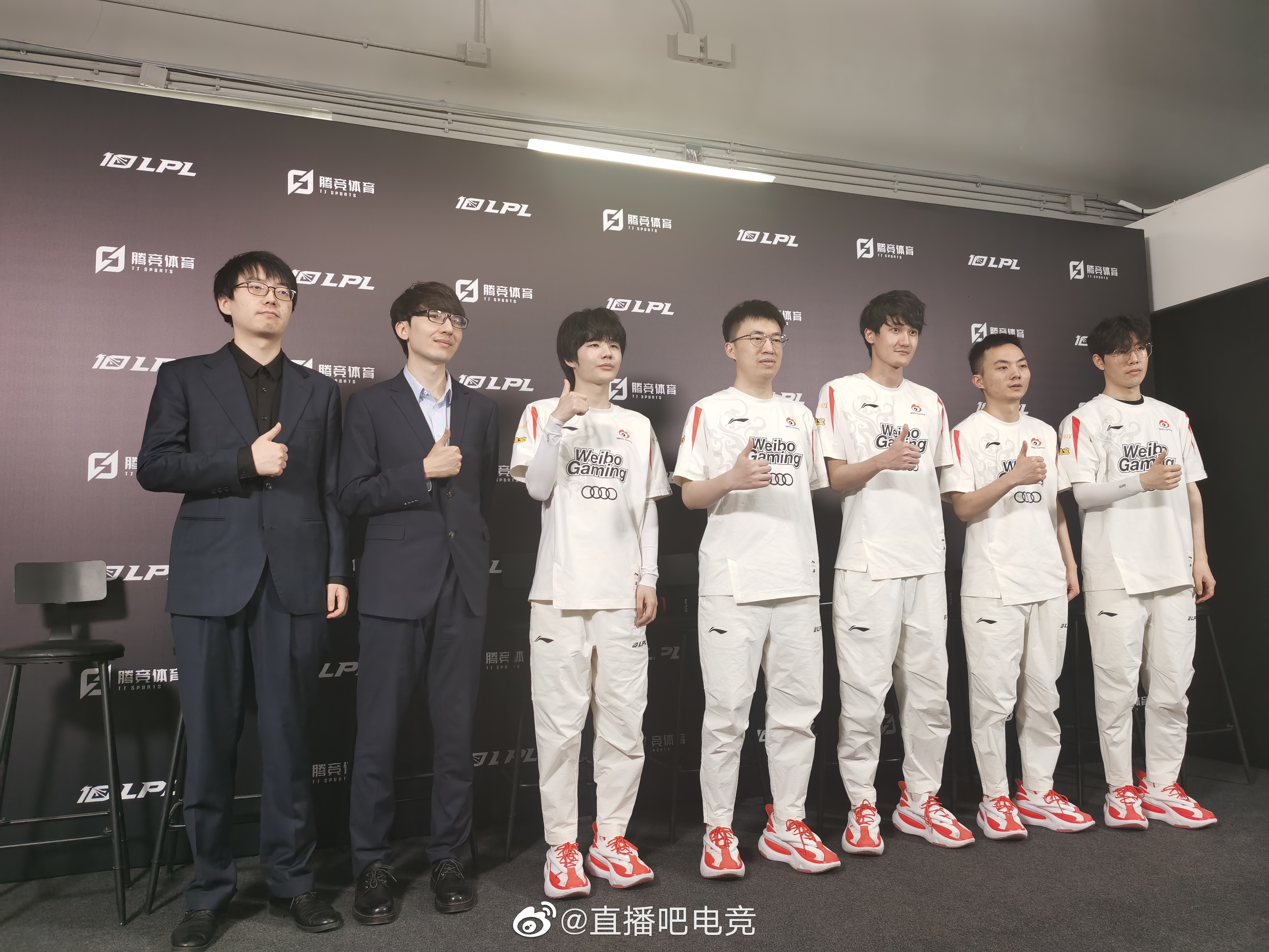 WBG赛后群访:TheShy谈对线YSKM 直言功劳在教练组BP