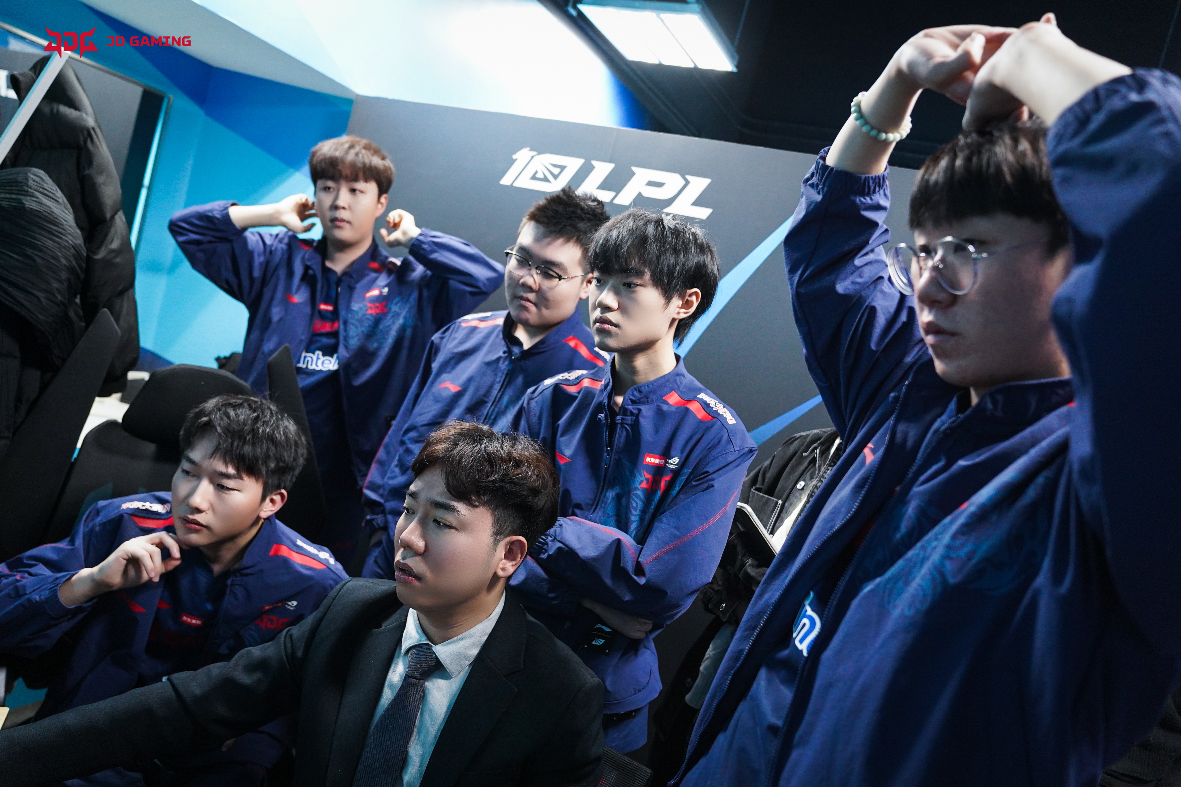 JDG豪取三连胜!同时终结TES五连胜