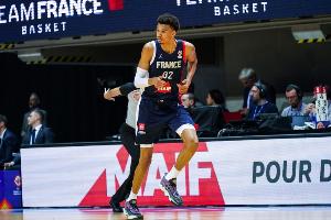 NBA高管谈状元秀文班亚马，建议创建成长空间