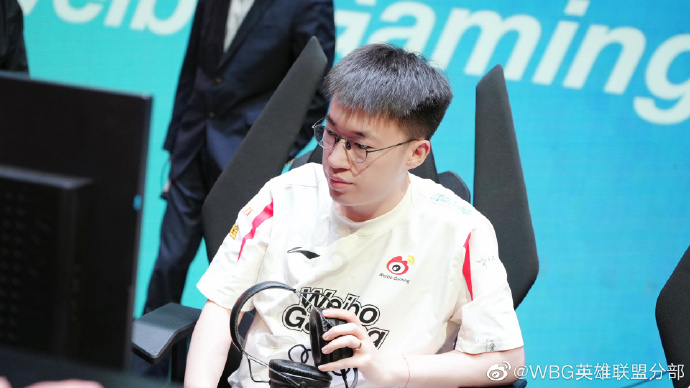 读书!Xiaohu辛德拉单杀xqw 团队发挥出色