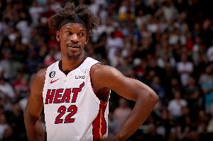 熱火大將巴特勒斬獲關鍵勝利，接受采訪表達對抗情緒