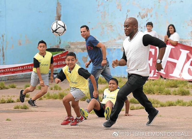 时光机丨那些曾在中国踢球的洪都拉斯外援，你印象最深的是？