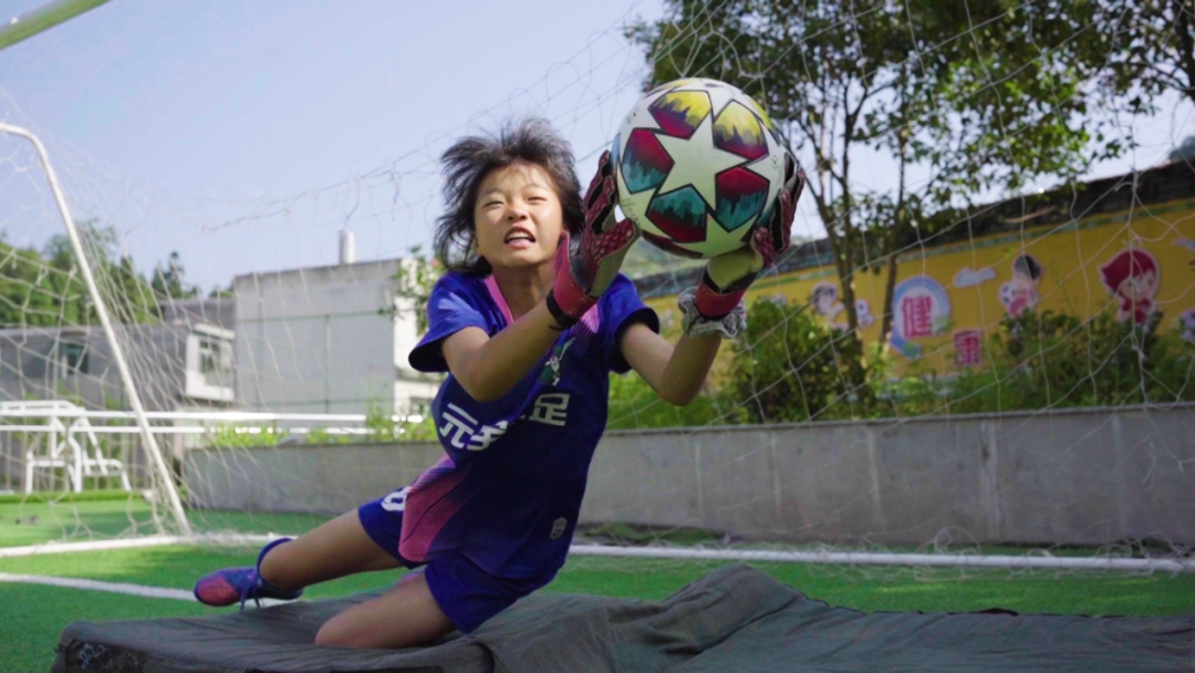 这些女孩，让我们看到中国足球的希望​
