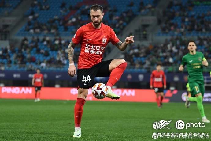 谭龙、塞尔吉尼奥建功，长春亚泰2比0战胜浙江队获开门红