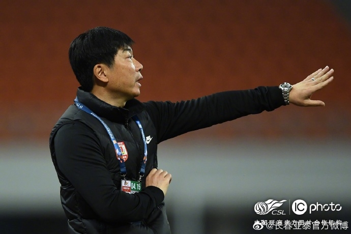 谭龙、塞尔吉尼奥建功，长春亚泰2比0战胜浙江队获开门红