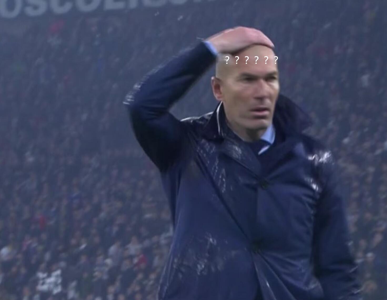 今日趣图：又回到从前...皇马巴萨“打”起来了