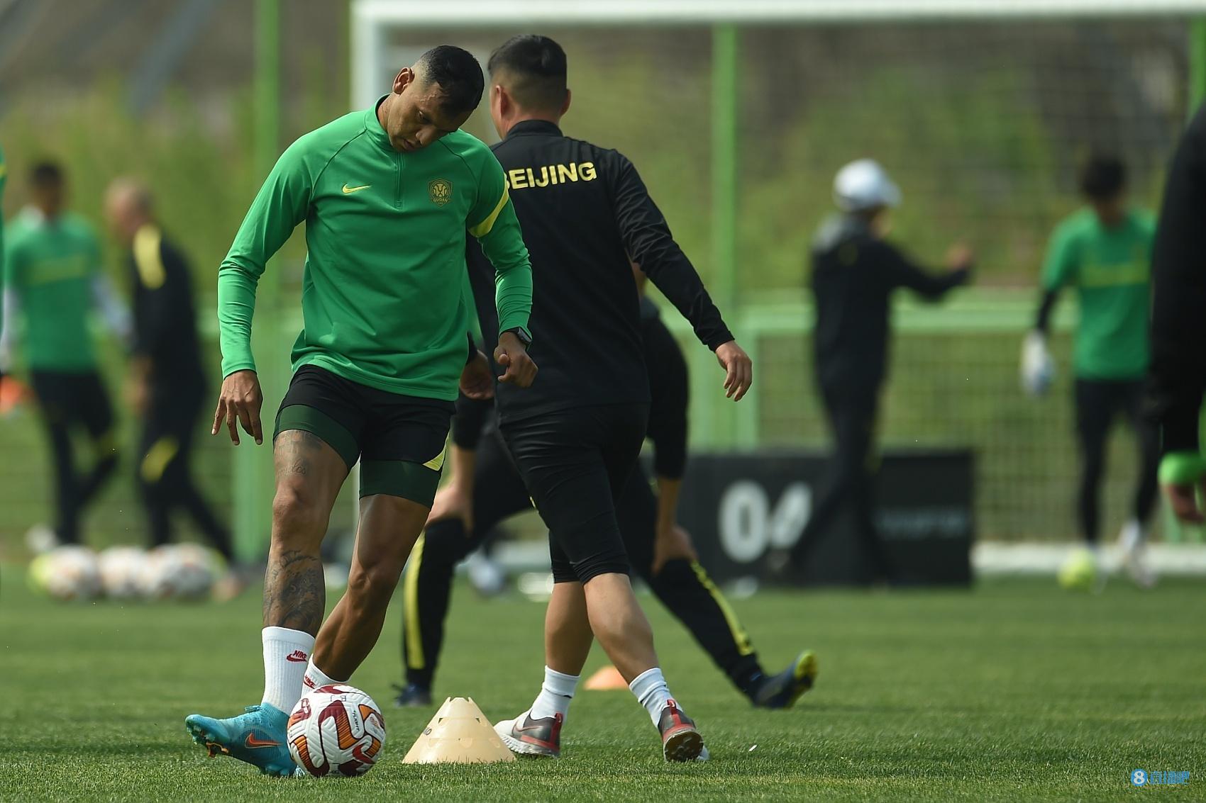 巴媒：德索萨希望合约到期后重返巴西踢球，目前他仍在巴西养伤