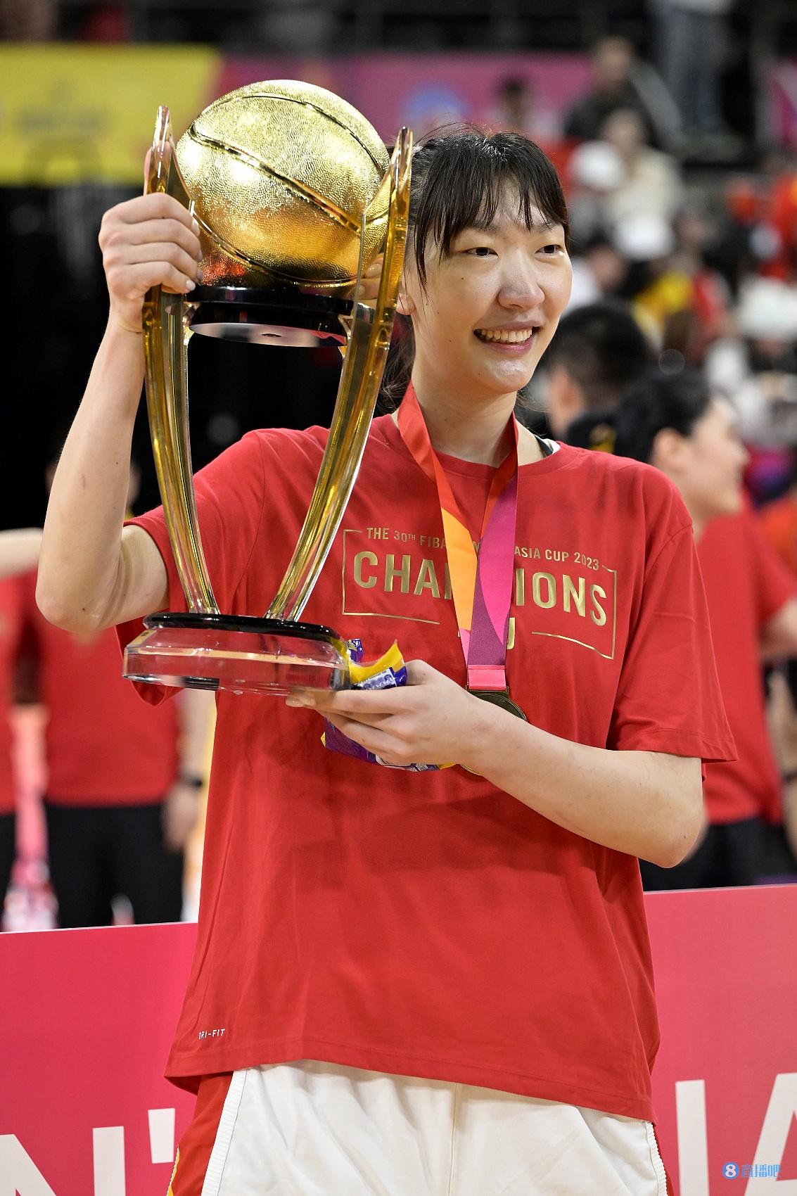 ?今年收获了5个冠军！祝中国女篮球员韩旭24岁生日快乐?