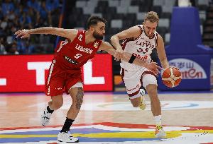 拉脱维亚男篮轻松战胜黎巴嫩，大贝尔坦斯表现抢眼