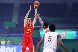 受困犯規！付豪半場出戰9分鐘 3中1拿下3分3犯規