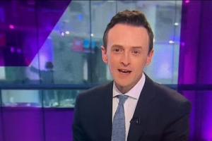 邮报：BBC4台播报新闻时，多名新闻编辑庆祝阿森纳绝杀曼联