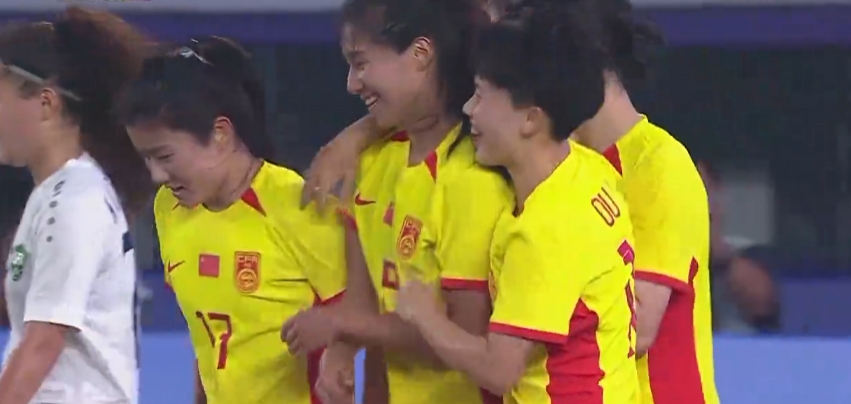 2分钟2球！沈梦雨低射破门，中国女足3-0领先乌兹别克斯坦