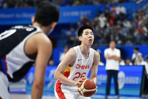 中国男篮轻取韩国晋级4强，朱俊龙防守出色受好评