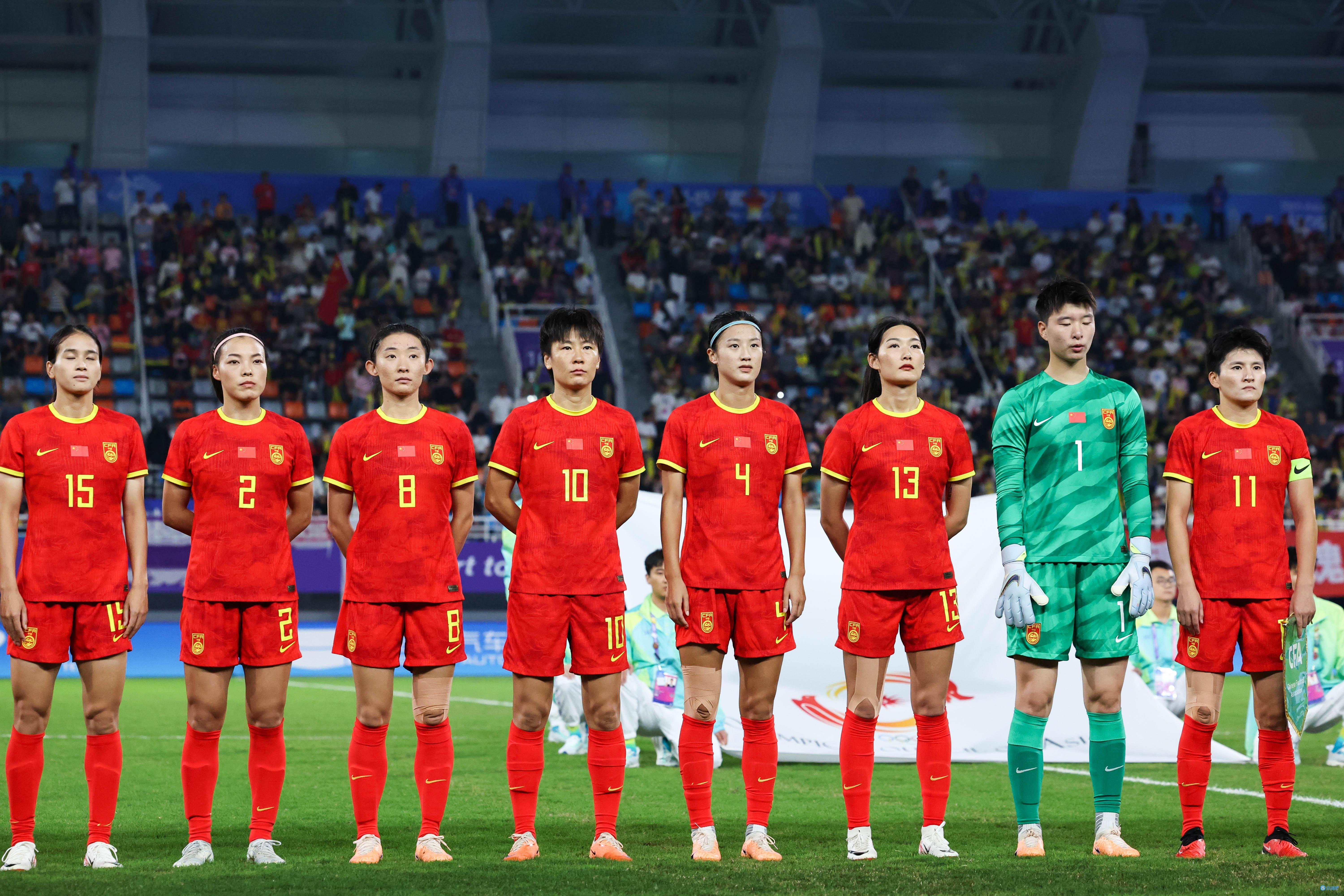 如何评价？中国女足世界杯1-6惨败英格兰，亚运会3-4日本二队