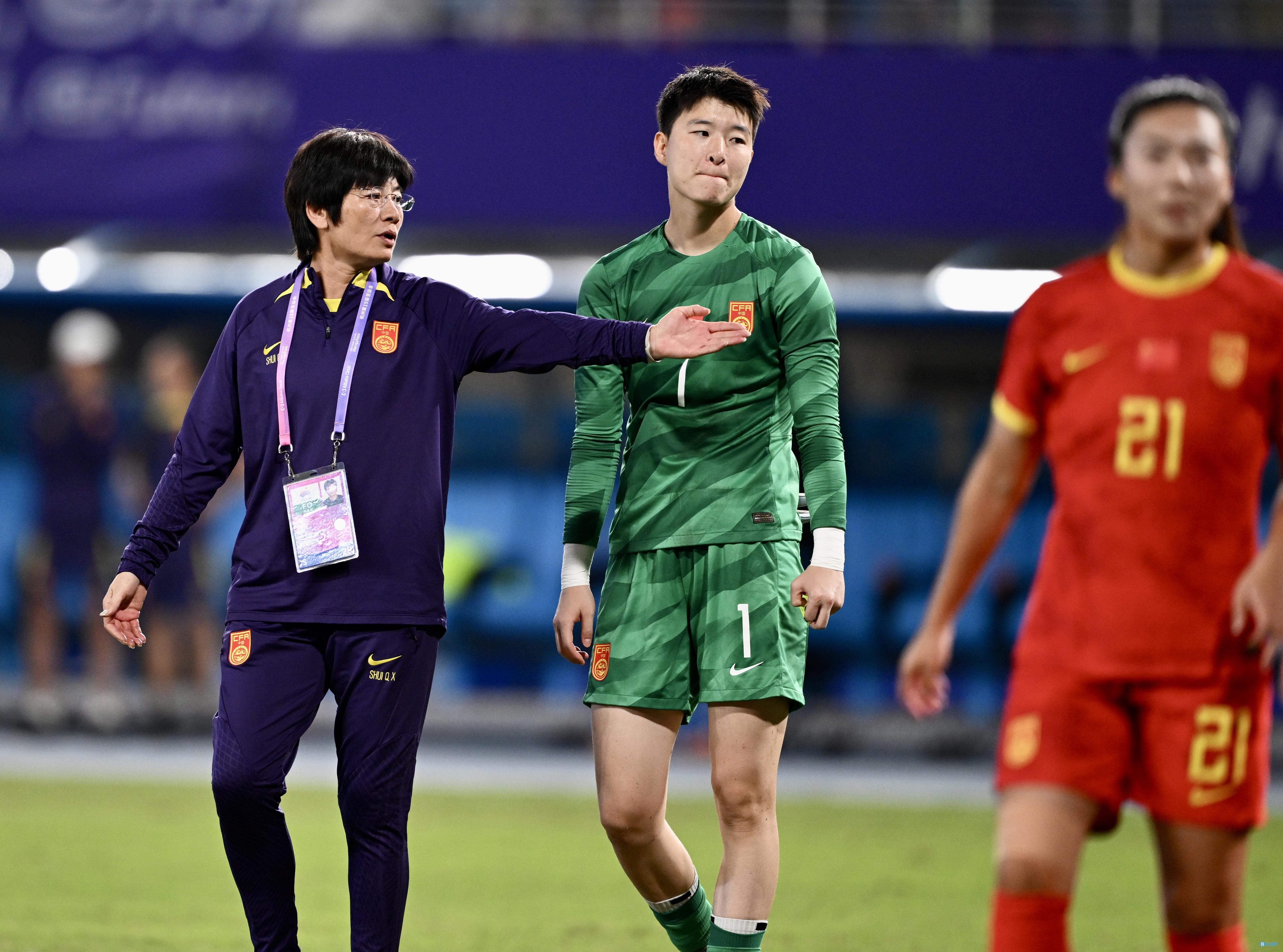 体坛周报：大换血！8名海外球员助阵中国女足有史最多