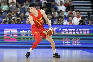 中国男篮集训遭遇伤病困扰：张镇麟退出集训
