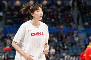 中国女篮轻松拿下奥运资格赛开门红