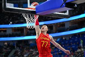 中国男篮球员张镇麟因伤退出集训