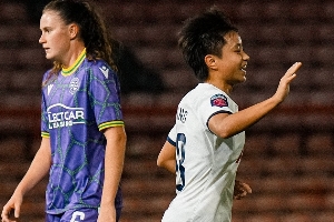 🎥张琳艳首秀10分钟建功 热刺女足6-0雷丁女足取联赛杯开门红