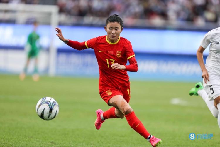 中国女足球员闫锦锦：亚运拿到第三太遗憾 全红婵是我学习的榜样