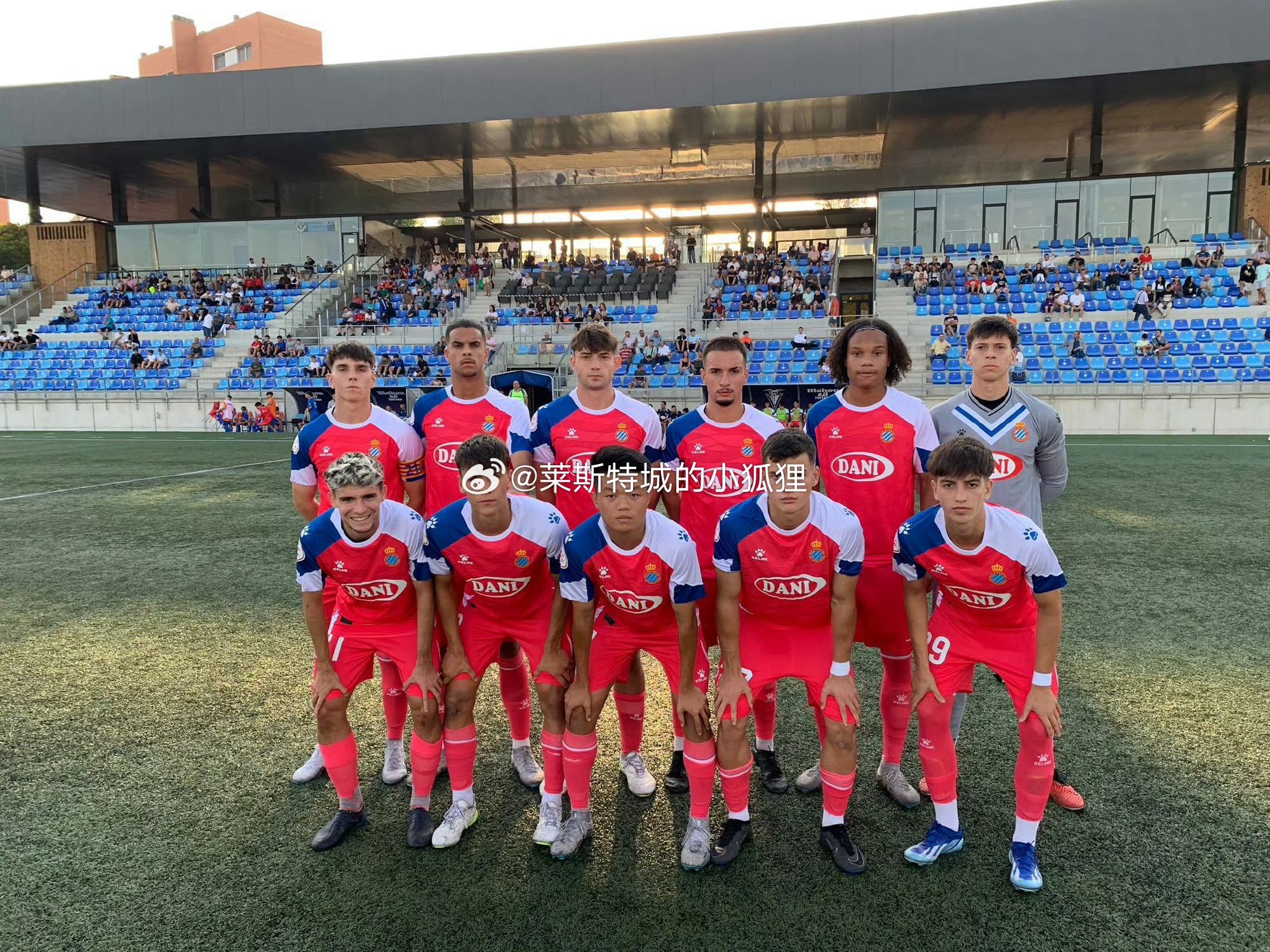 荣誉联赛杨希重回首发 西班牙人U19A队1-1Badalona