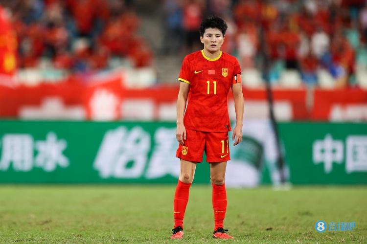 王珊珊：现在女孩子踢球很不容易，盼更多孩子发扬中国女足精神
