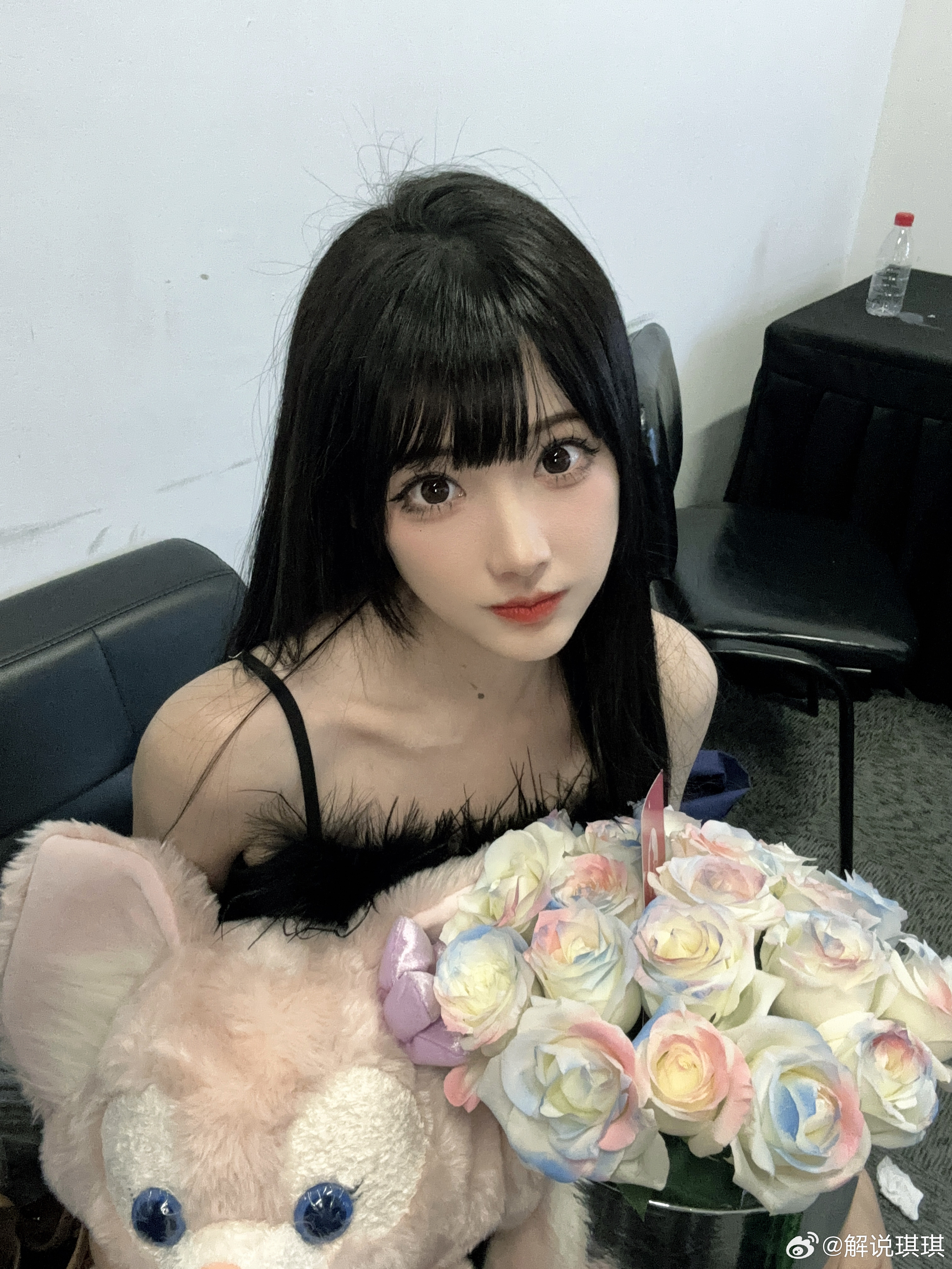 解说琪琪晒照：一些开心的瞬间~