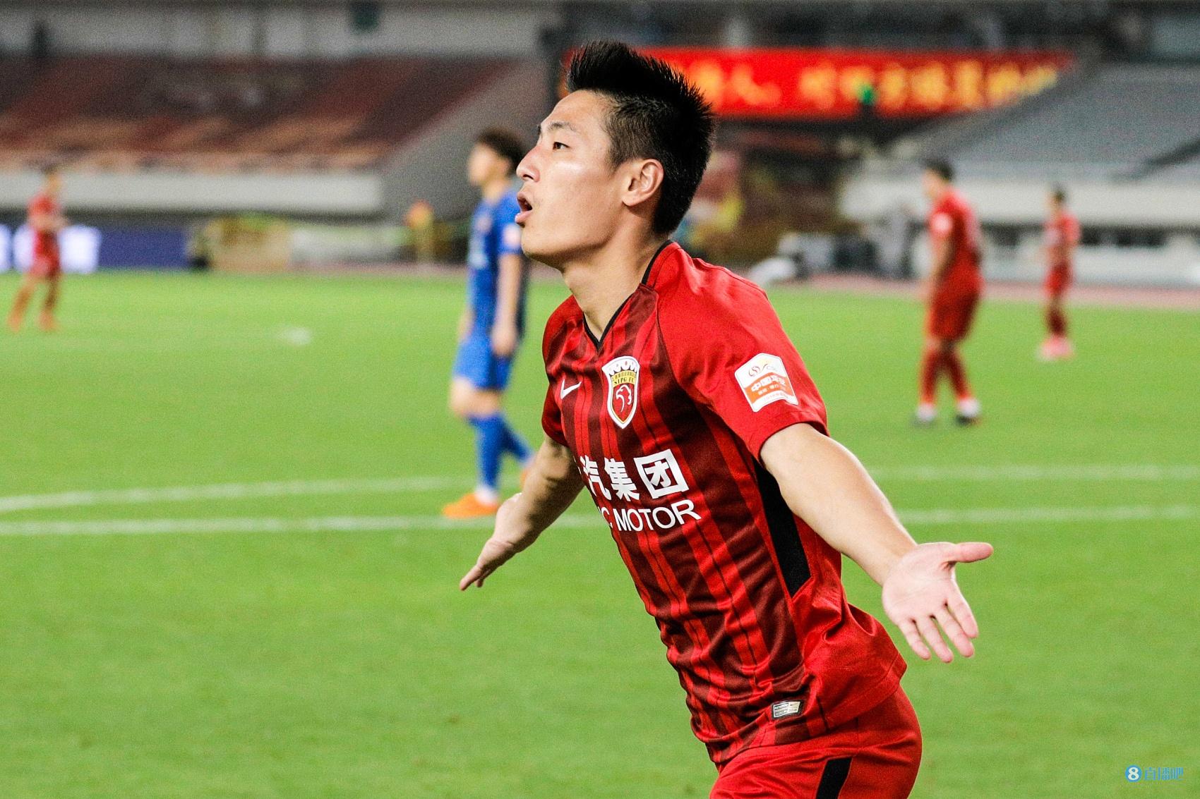 记者：在制造进球的传球策动方面，武磊未来可以有一些踢法转型