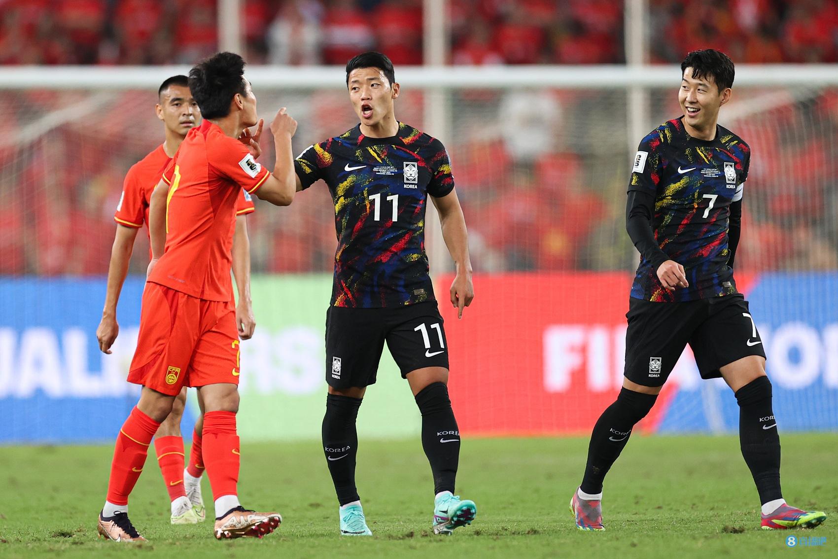 韩媒：现场1300名韩国球迷欢呼声被嘘声淹没，直至孙兴慜进第二球