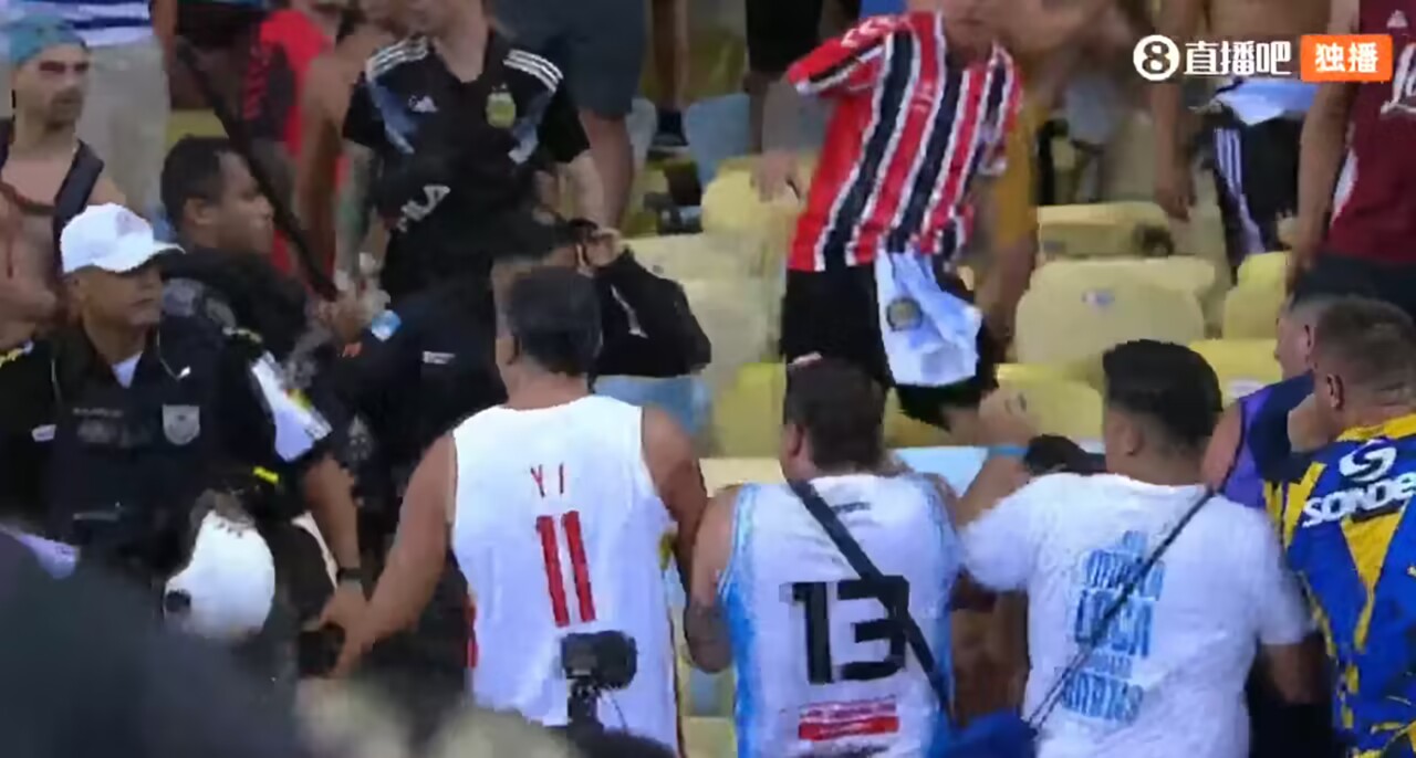 ?易建联现身！阿根廷巴西球迷爆发冲突！有球迷穿易建联球衣！