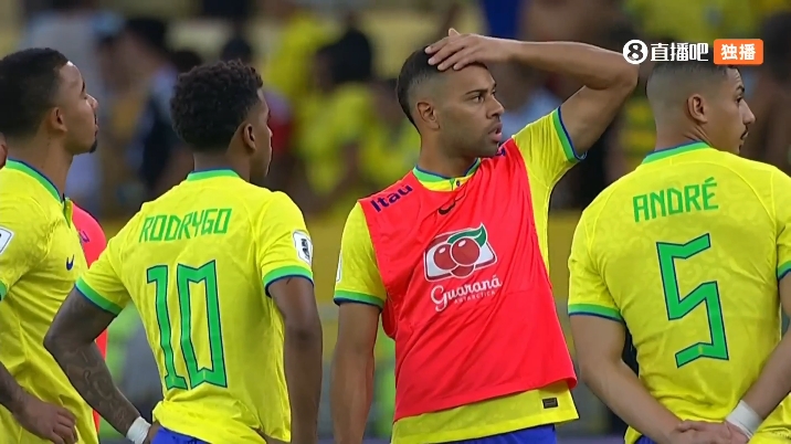 ?全懵了！！巴西vs阿根廷比赛中止！巴西球员一脸茫然