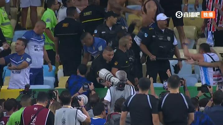 记者：巴西安保野蛮对待阿根廷球迷！阿根廷队因此做出离场决定