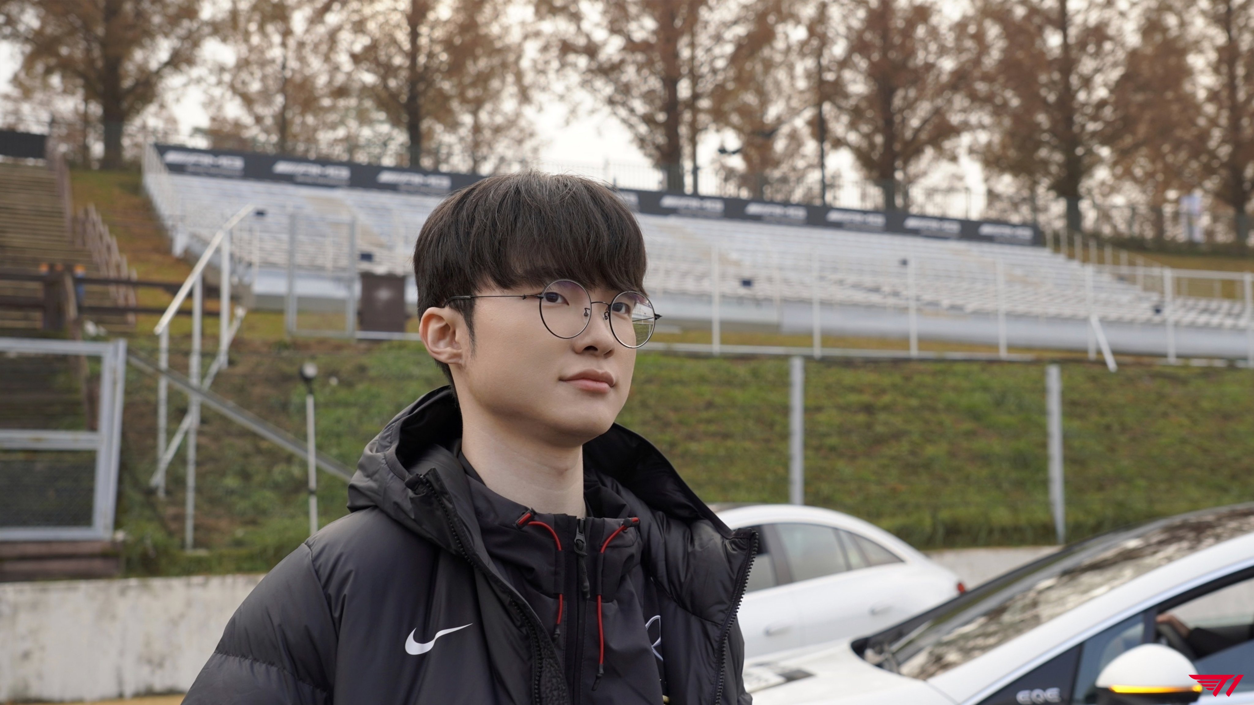 T1分享冠军中野活动返图：开奔驰的Faker